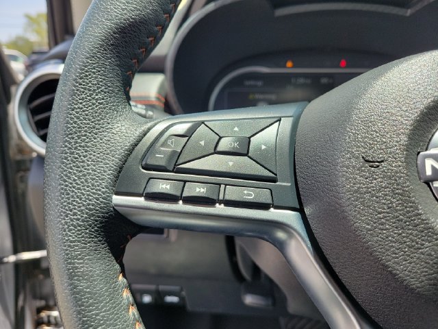 Used 2024 Nissan Versa SR FWD image 26