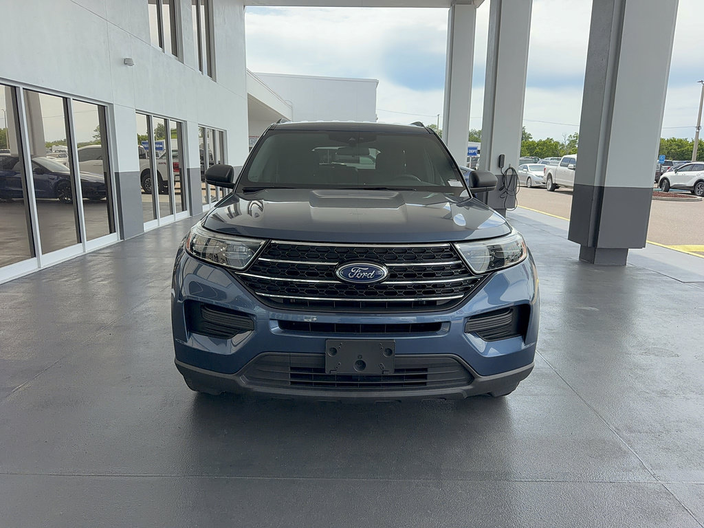 Certified 2020 Ford Explorer XLT AWD/4WD image 3