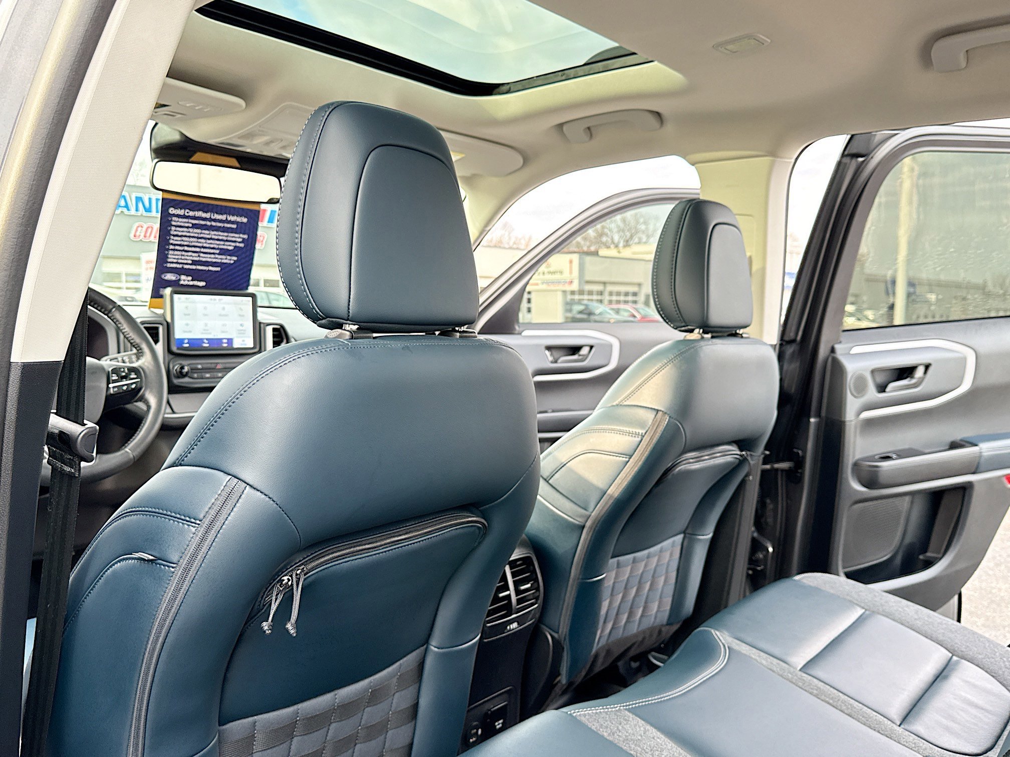 Certified 2023 Ford Bronco Sport Outer Banks w/ Tech Package image 9