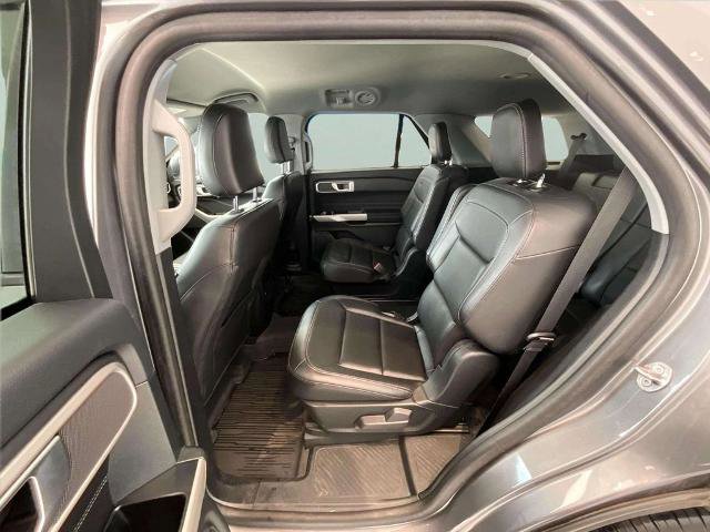 Certified 2024 Ford Explorer XLT w/ Equipment Group 202A AWD/4WD image 18