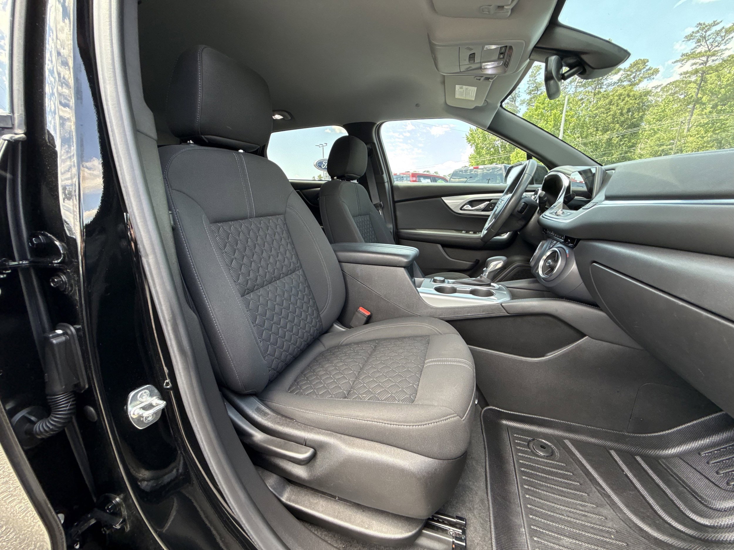 Used 2021 Chevrolet Blazer LT FWD image 11