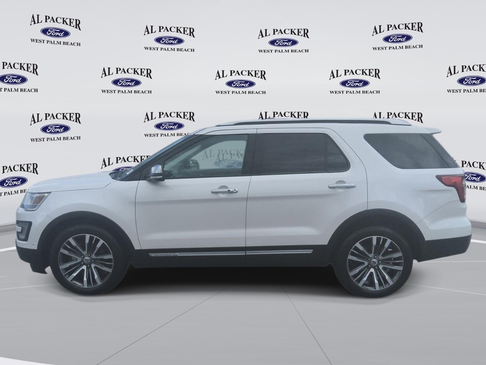 Certified 2017 Ford Explorer Platinum AWD/4WD image 2