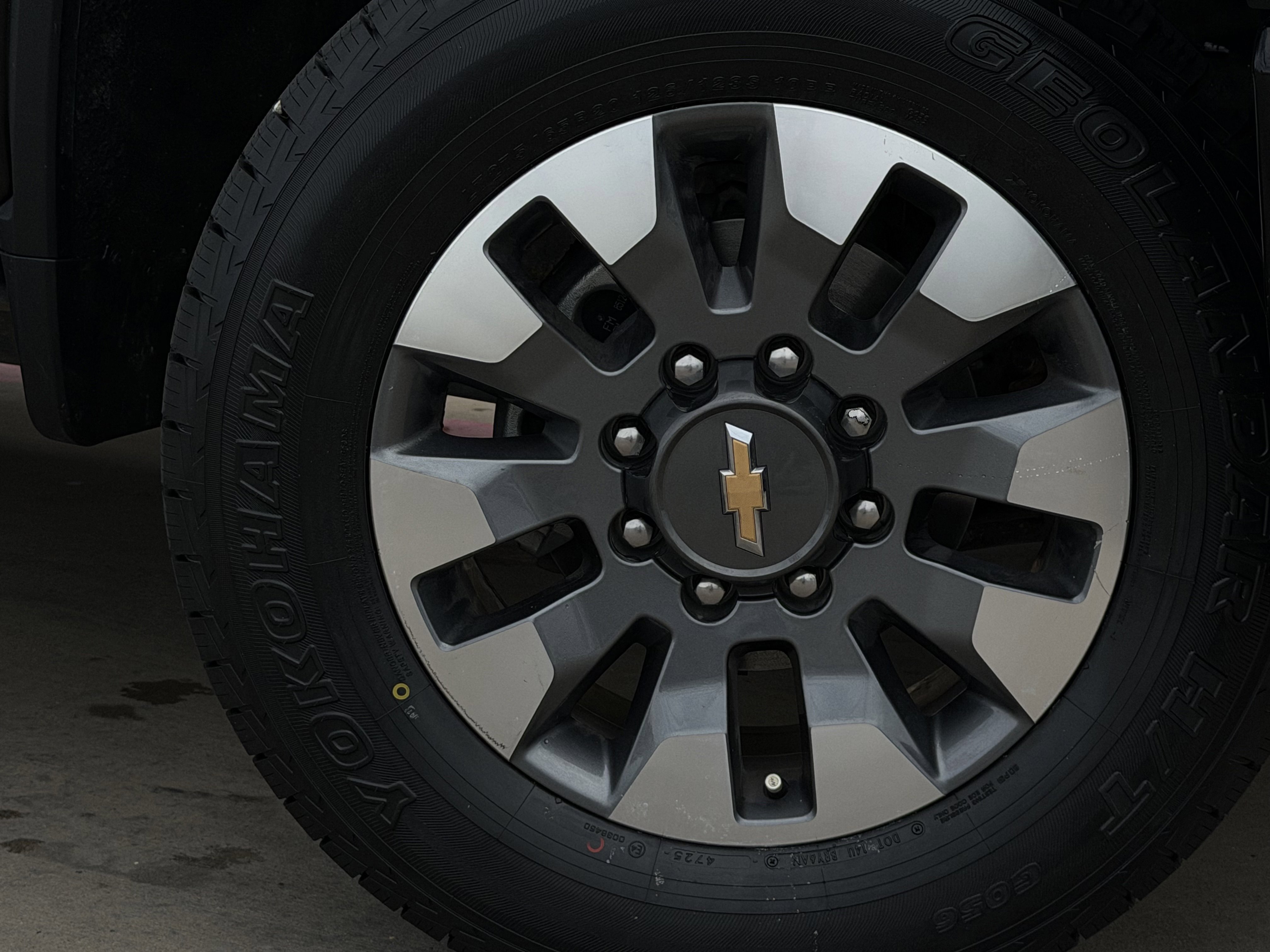 Used 2021 Chevrolet Silverado 2500 Custom w/ Custom Value Package AWD/4WD image 11