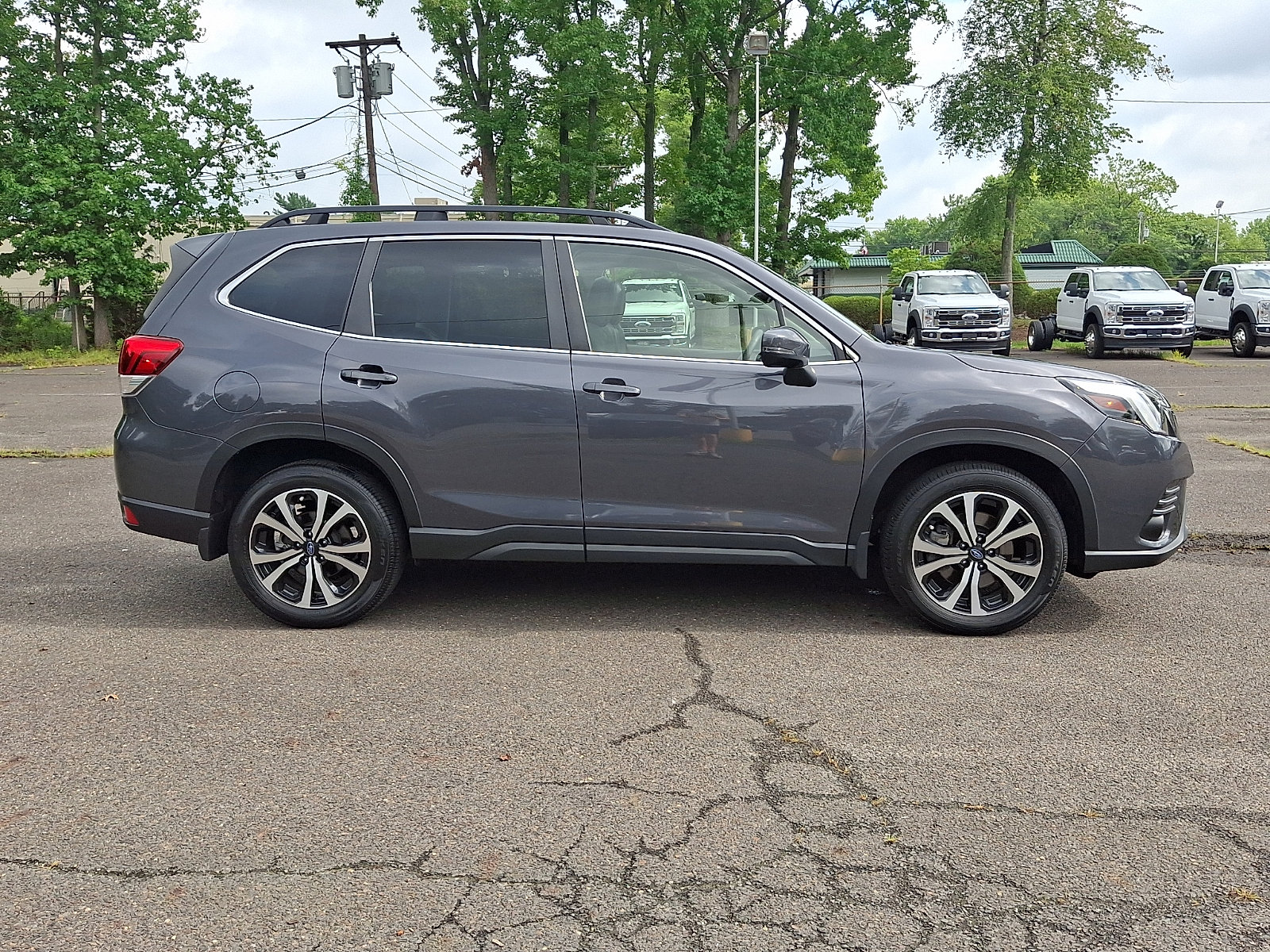 Used 2023 Subaru Forester Limited w/ Popular Package #2 AWD/4WD image 8