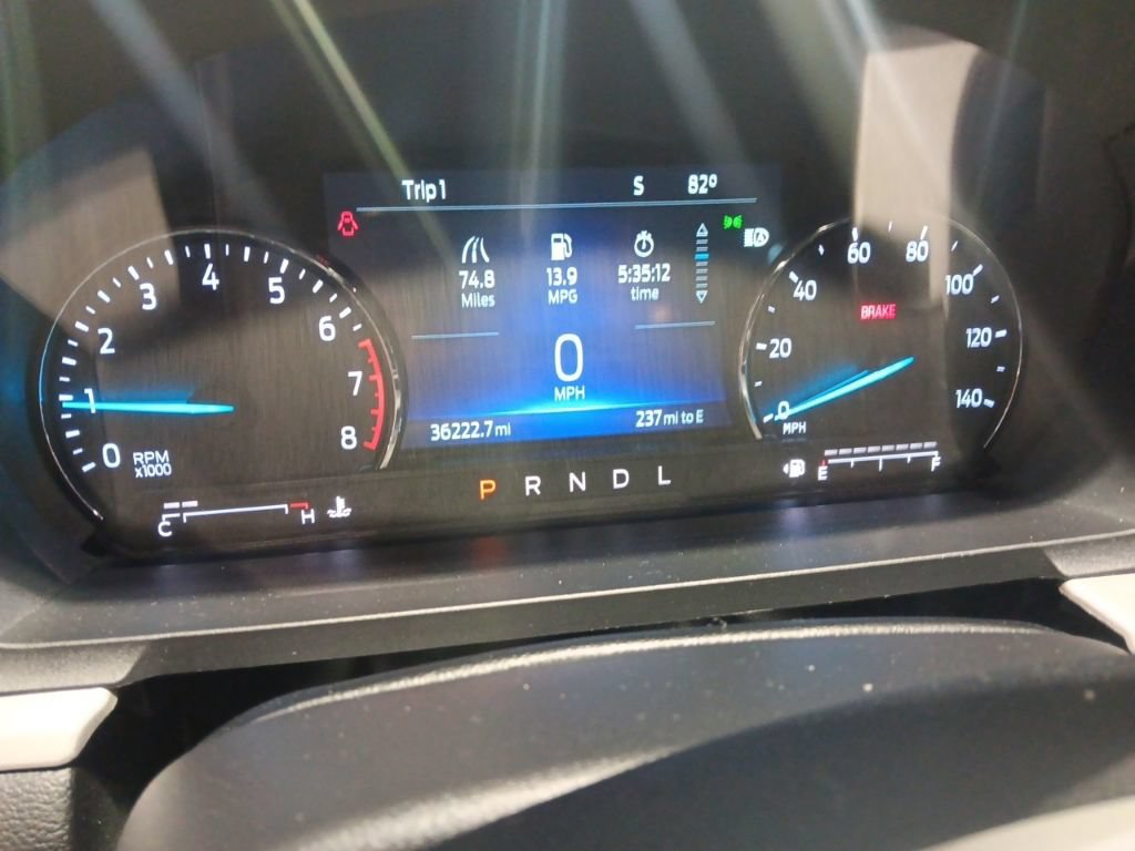 Certified 2023 Ford Explorer XLT w/ Equipment Group 202A AWD/4WD image 4