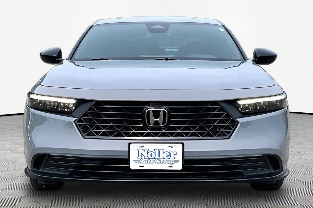 Used 2024 Honda Accord Sport image 3