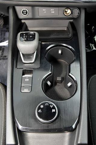 Used 2023 Nissan Rogue SV AWD/4WD image 21