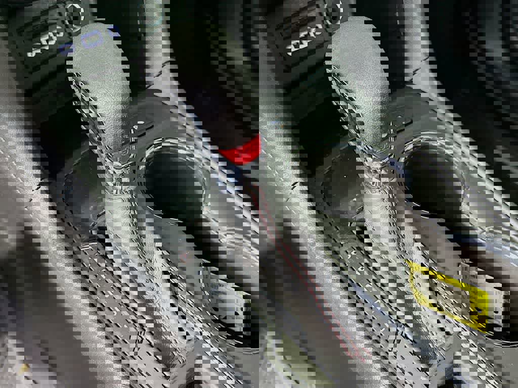 Used 2022 Chevrolet Equinox RS w/ RS Leather Package image 22