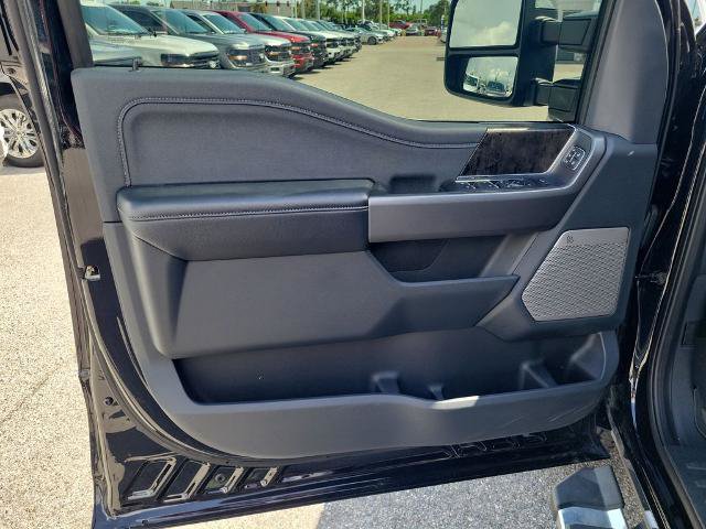 Certified 2025 Ford F250 Lariat w/ Chrome Package AWD/4WD image 21