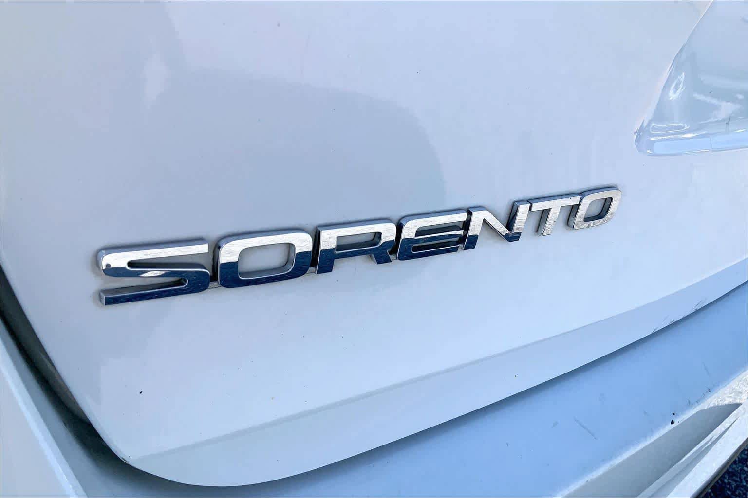 Used 2020 Kia Sorento L FWD image 30