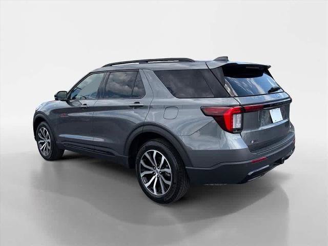 Certified 2025 Ford Explorer ST-Line AWD/4WD image 3
