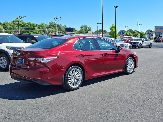 Used 2018 Toyota Camry XLE FWD image 6