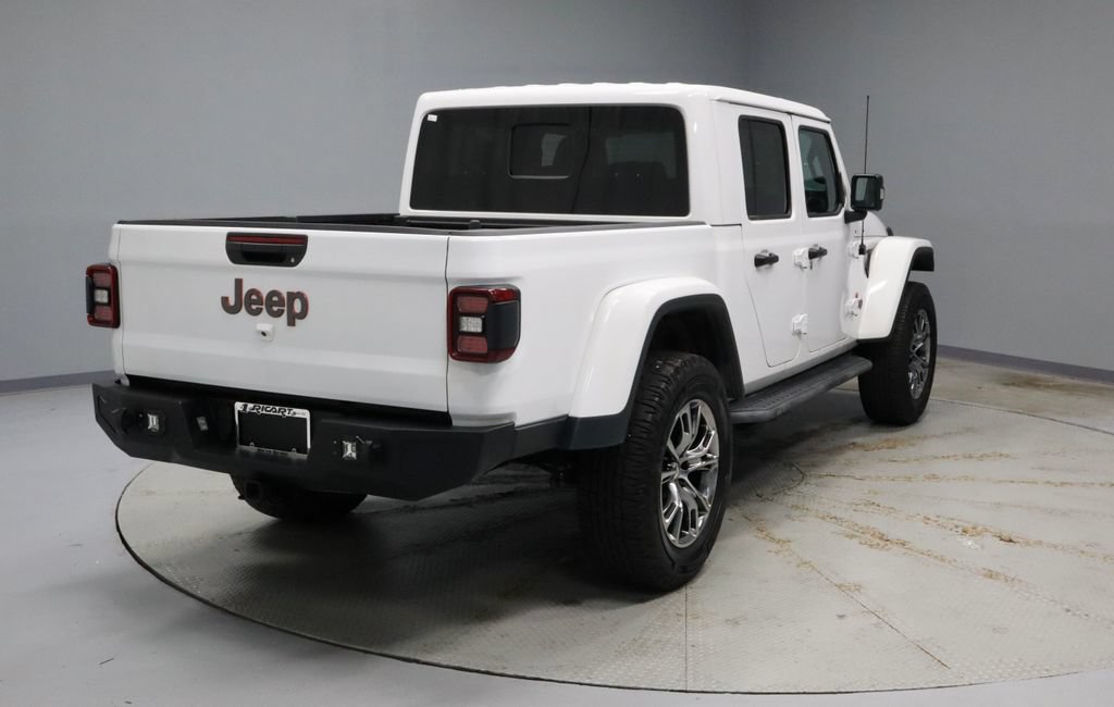 Used 2023 Jeep Gladiator Mojave w/ LED Lighting Group AWD/4WD image 11