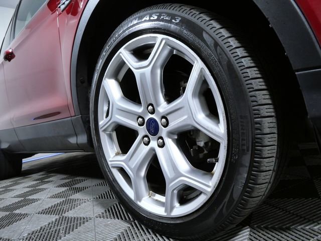 Certified 2019 Ford Escape Titanium AWD/4WD image 2