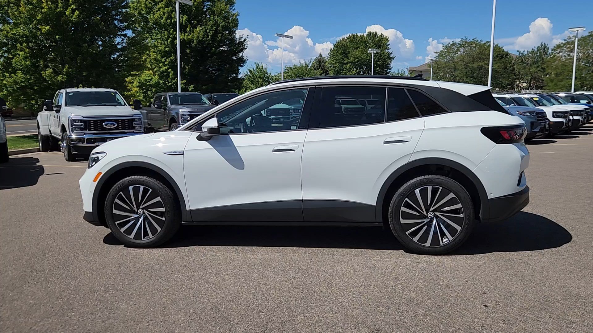 Used 2024 Volkswagen ID.4 Pro AWD/4WD image 22