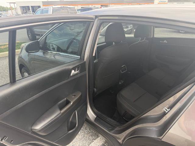 Used 2017 Kia Sportage LX FWD image 12