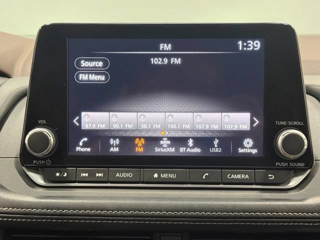 Used 2023 Nissan Rogue SV AWD/4WD image 25