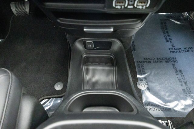 Used 2025 Chrysler Pacifica Select FWD image 34