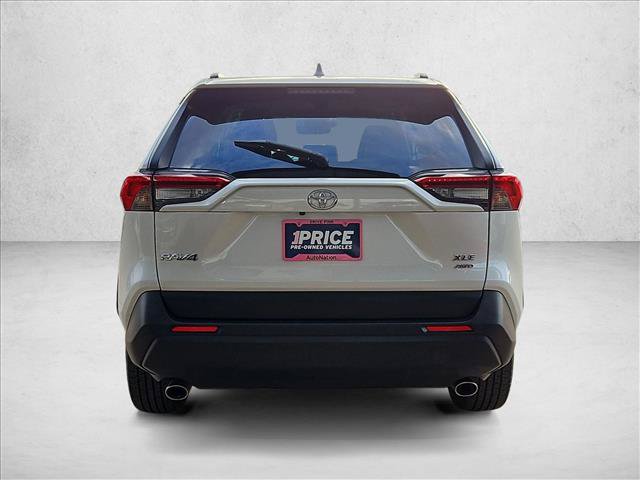 Used 2022 Toyota RAV4 XLE Premium AWD/4WD image 6