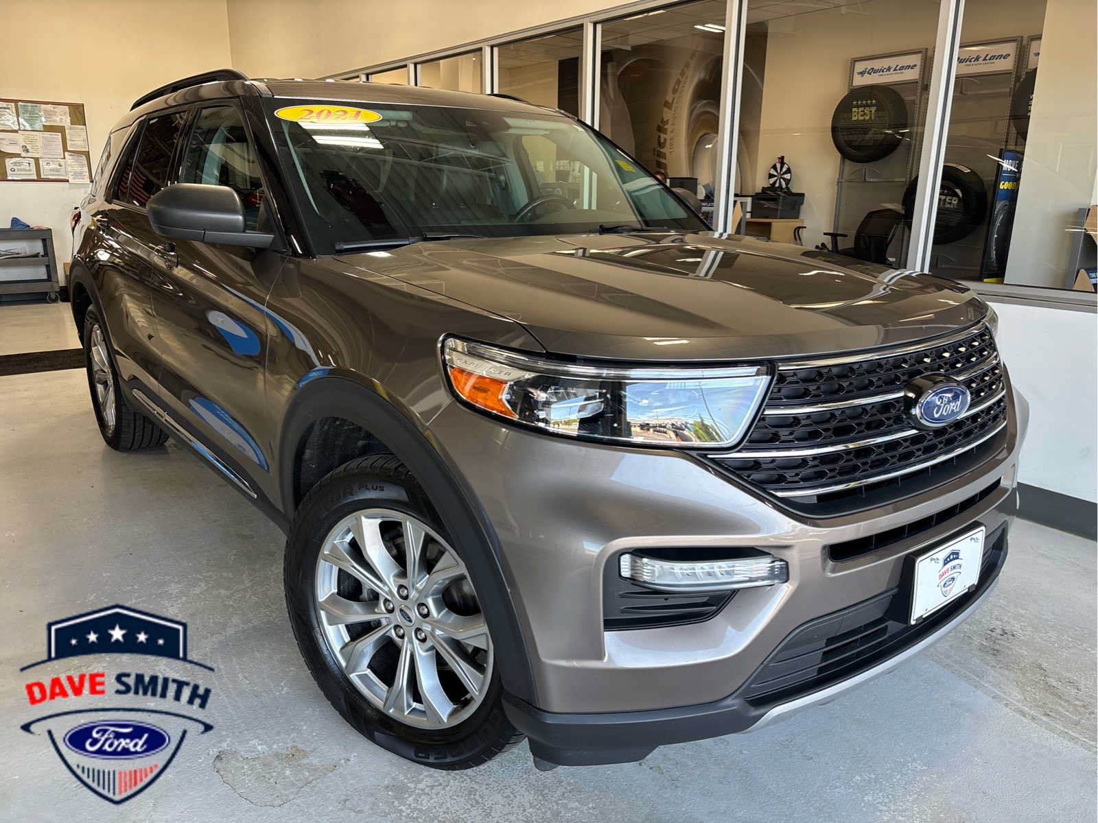 Certified 2021 Ford Explorer XLT w/ Equipment Group 202A