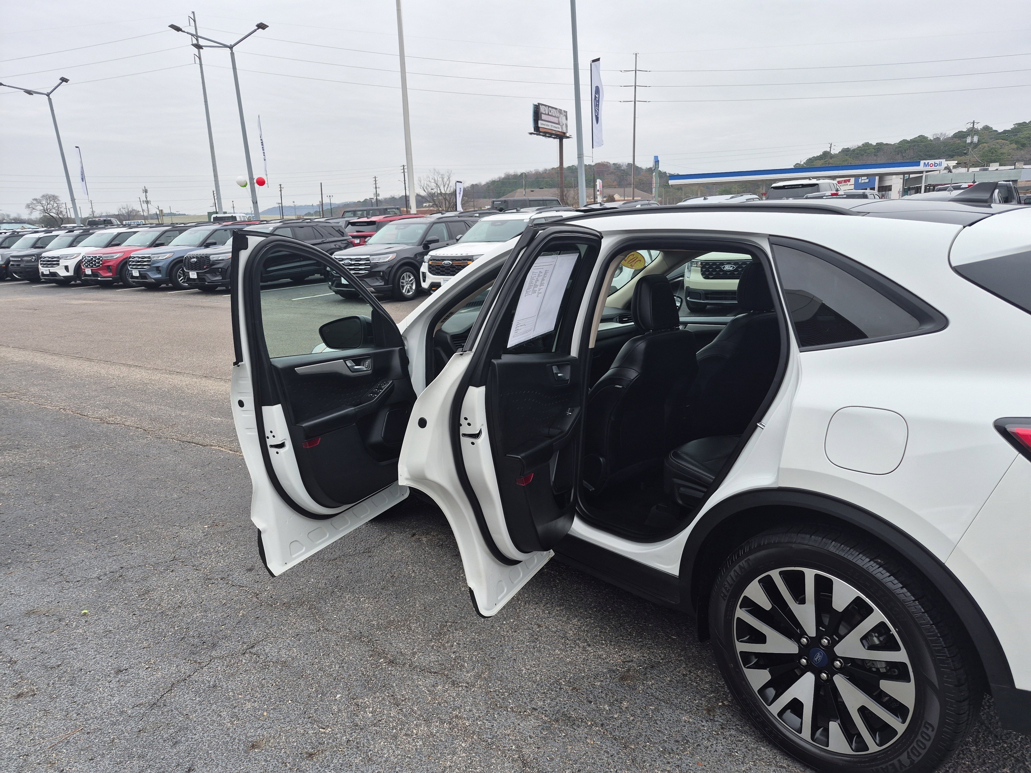 Certified 2020 Ford Escape SE Sport image 13