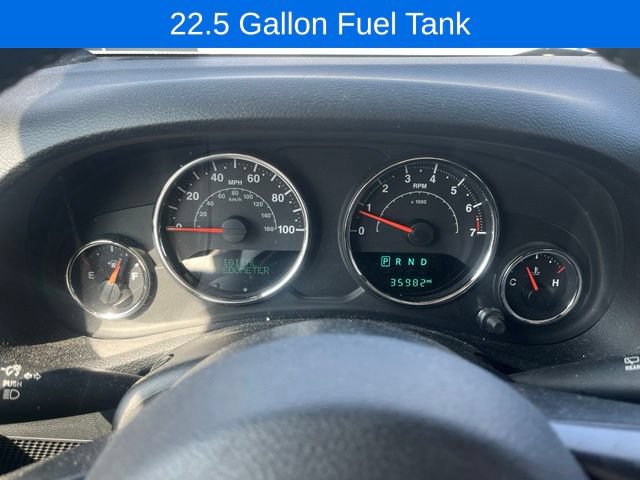 Used 2017 Jeep Wrangler Unlimited Sahara AWD/4WD image 11