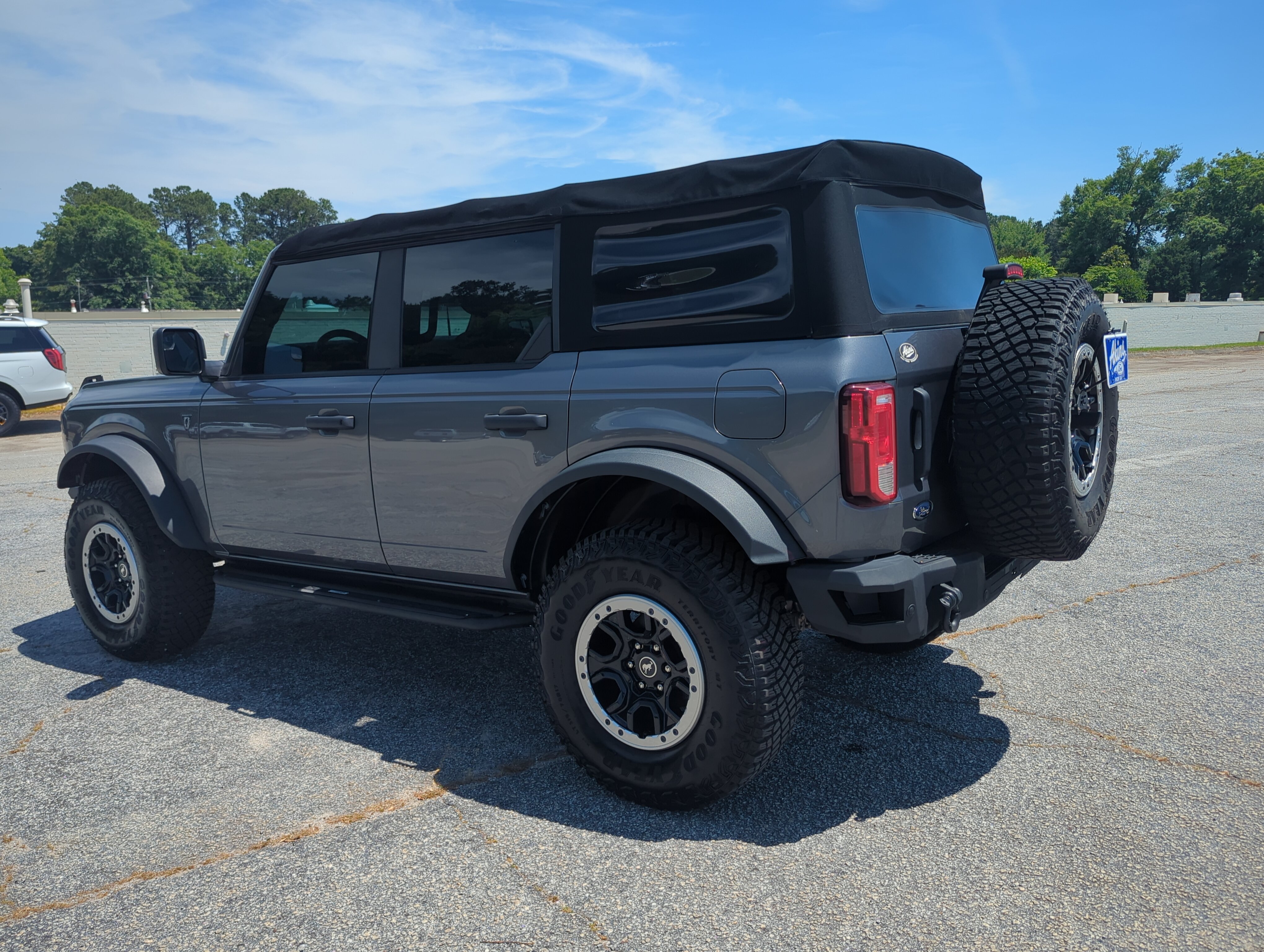 Certified 2022 Ford Bronco 4-Door w/ Sasquatch Package AWD/4WD image 5