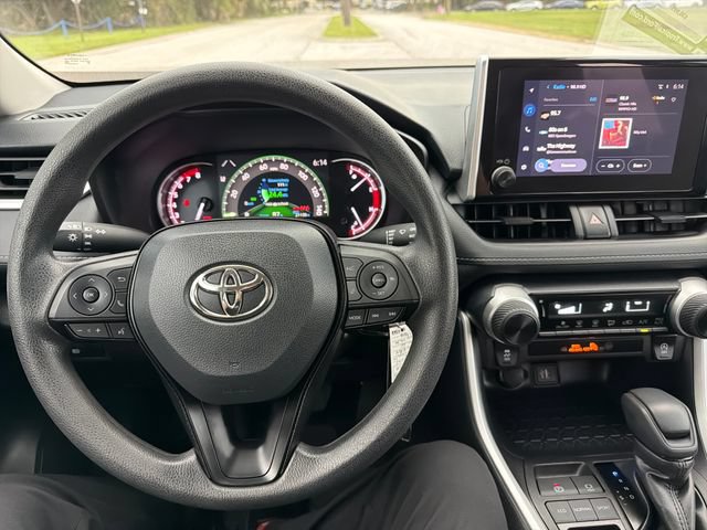 Used 2025 Toyota RAV4 LE FWD image 14