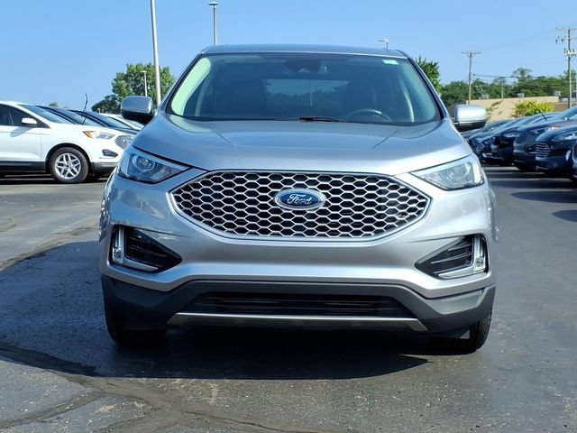 Certified 2023 Ford Edge SEL w/ Convenience Package AWD/4WD image 2