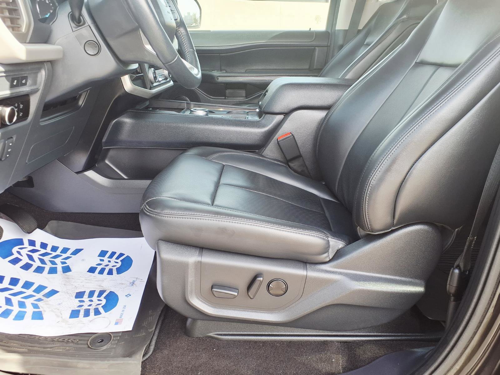 Certified 2023 Ford Expedition XLT RWD image 23