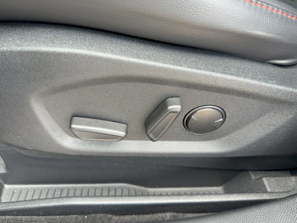 Certified 2024 Ford Edge ST-Line image 31