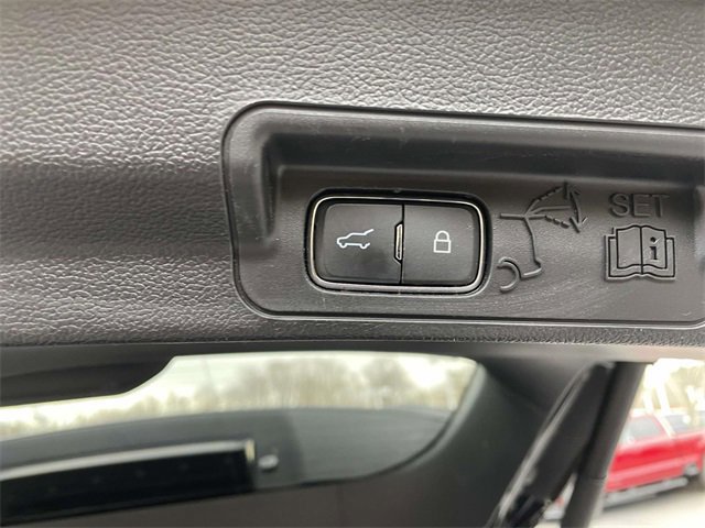 Certified 2020 Ford Explorer XLT w/ Equipment Group 202A image 35