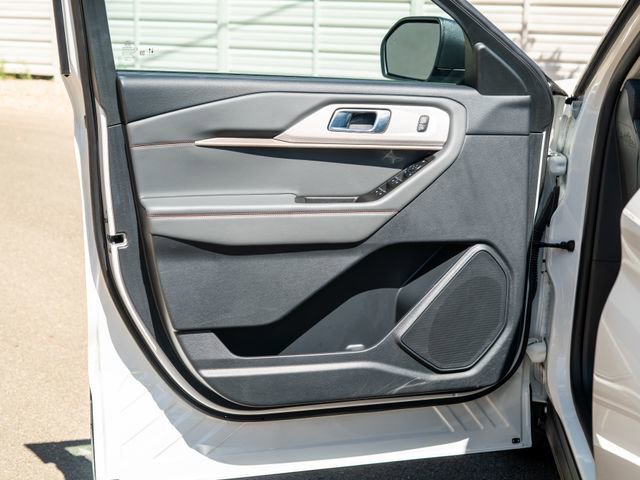 Certified 2025 Ford Explorer Active AWD/4WD image 20