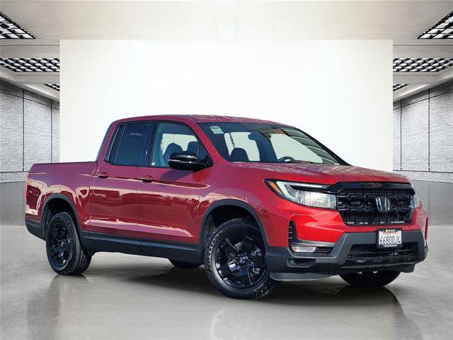 Used 2025 Honda Ridgeline Black Edition image 2