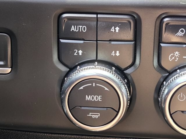 Used 2023 GMC Sierra 1500 AT4 w/ Technology Package AWD/4WD image 30