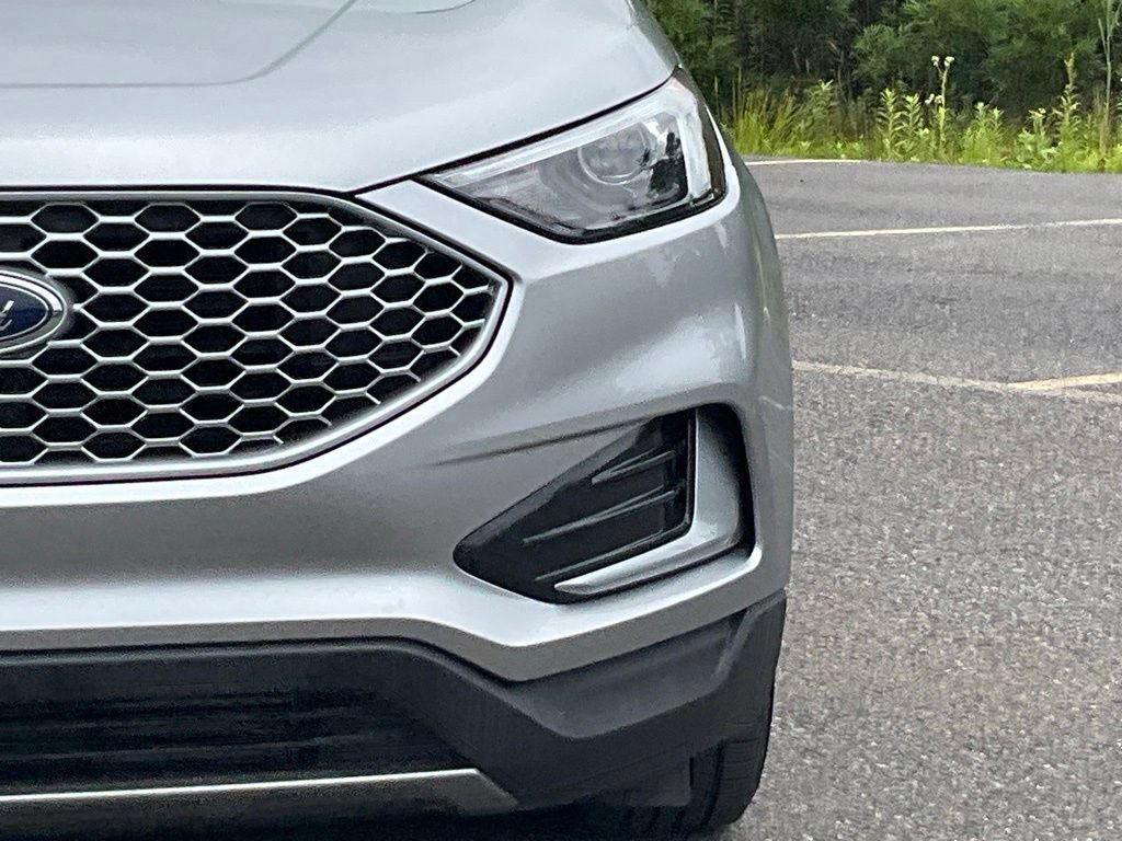 Certified 2024 Ford Edge SEL AWD/4WD image 2