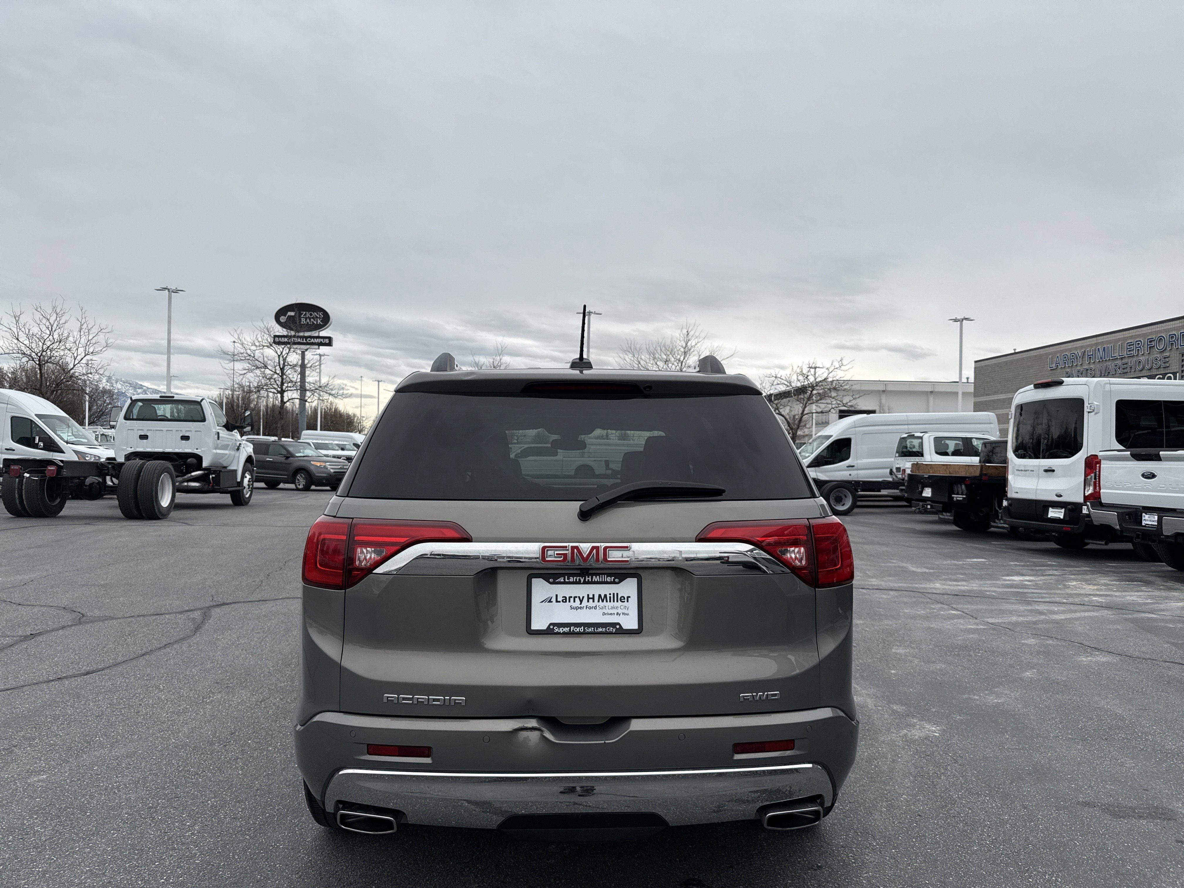 Used 2019 GMC Acadia Denali w/ Technology Package image 4