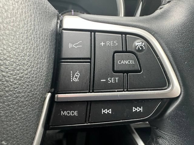 Used 2022 Toyota Highlander Bronze Edition AWD/4WD image 36