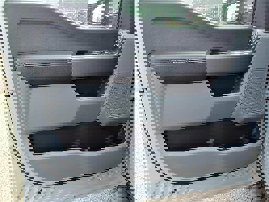 Certified 2025 Ford F250 XLT image 15