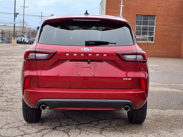 Certified 2024 Ford Escape ST-Line w/ Tech Pack #1 AWD/4WD image 23
