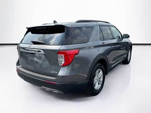 Certified 2022 Ford Explorer XLT w/ Equipment Group 202A AWD/4WD image 10