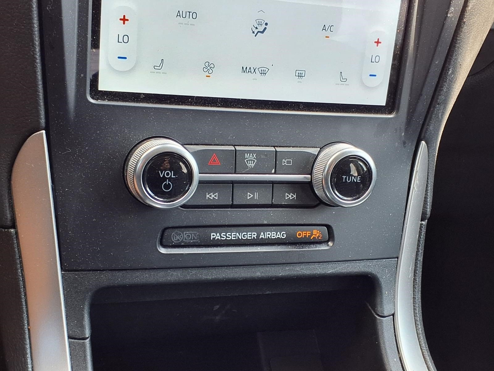 Certified 2022 Ford Edge SEL w/ Sport Appearance Package AWD/4WD image 19