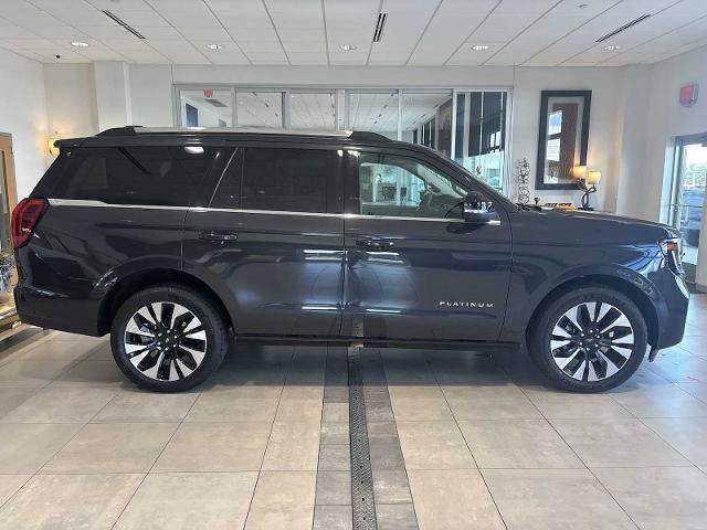 Certified 2025 Ford Expedition Platinum w/ Driver's Package AWD/4WD image 2