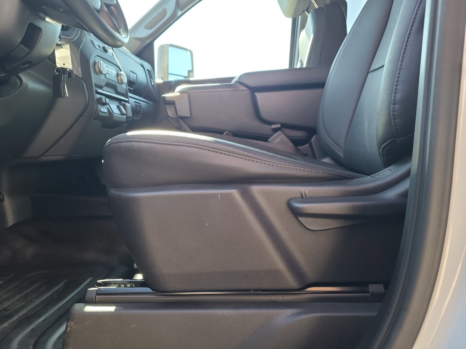 Used 2023 GMC Sierra 3500 Pro w/ Gooseneck/5TH Wheel Package image 14