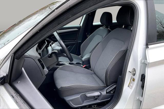 Used 2025 Volkswagen Jetta Sport FWD image 9