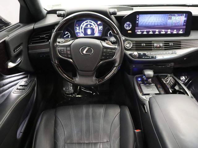 Used 2022 Lexus LS 500 w/ Interior Upgrade Package RWD image 40