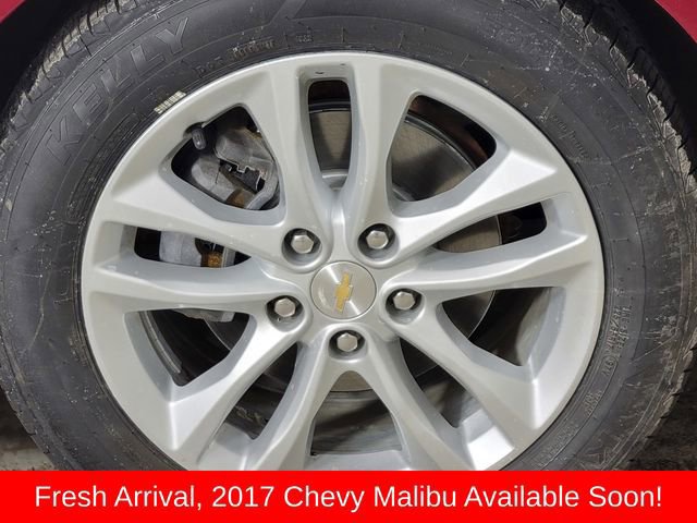 Used 2017 Chevrolet Malibu LT image 10