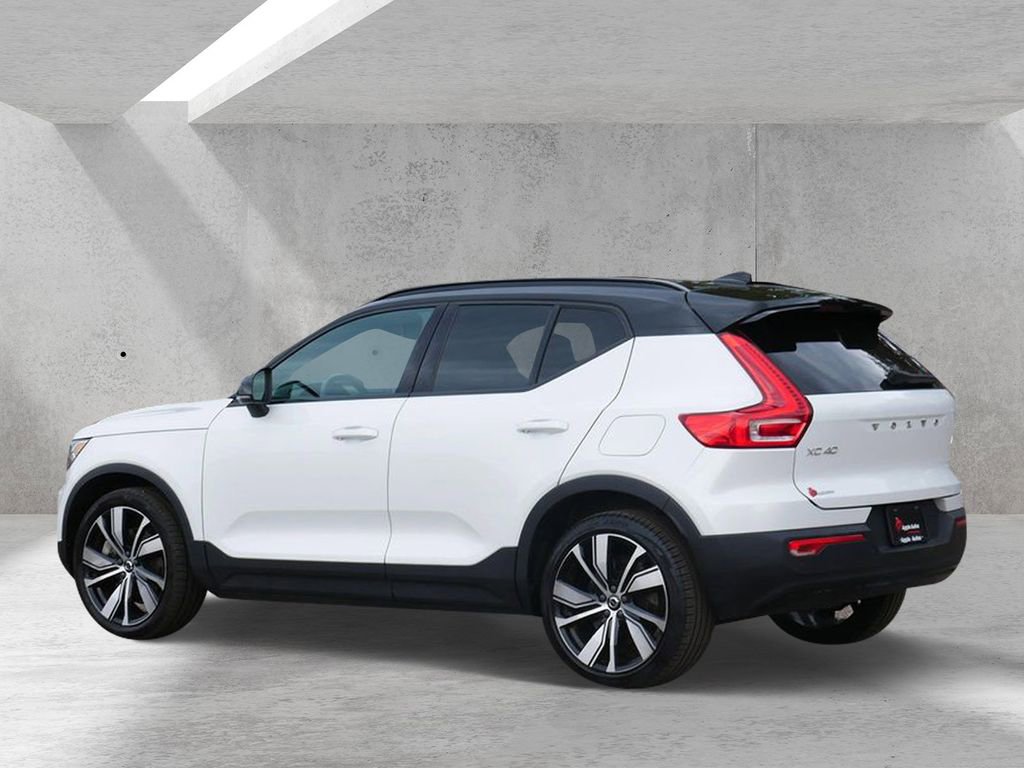Used 2021 Volvo XC40 P8 Recharge w/ Advanced Package image 4