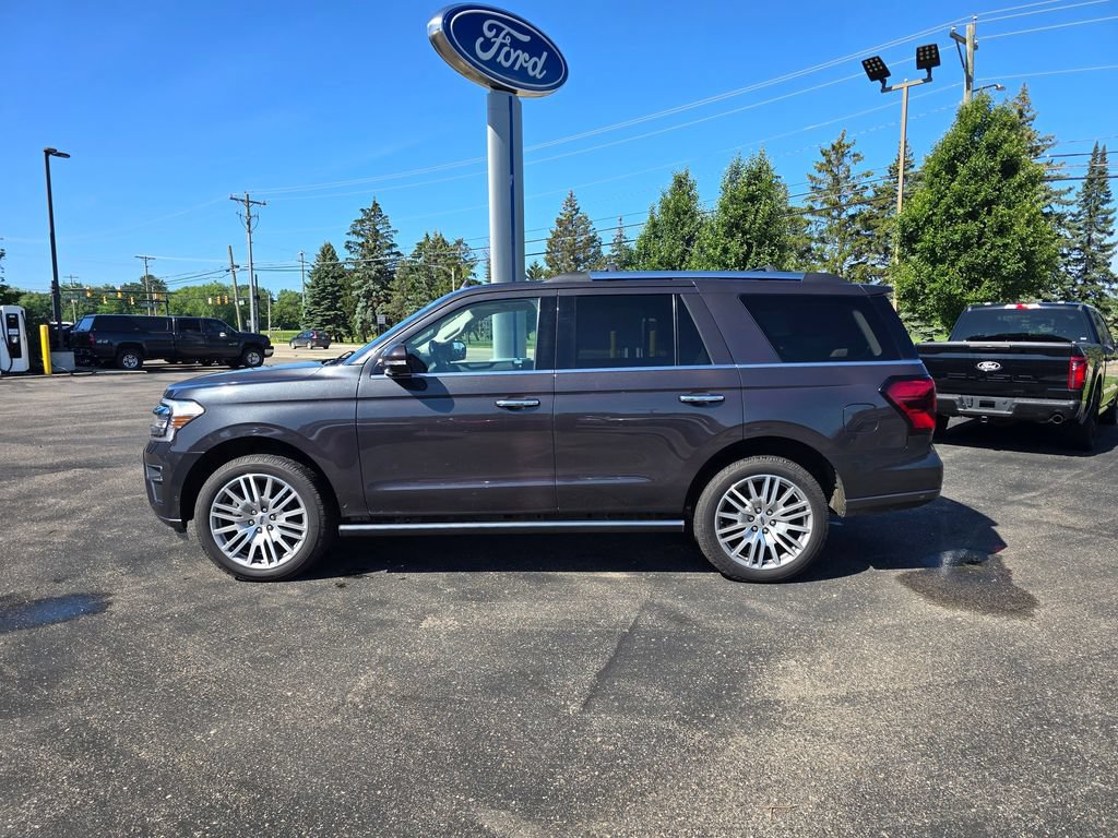 Certified 2022 Ford Expedition Limited AWD/4WD image 2
