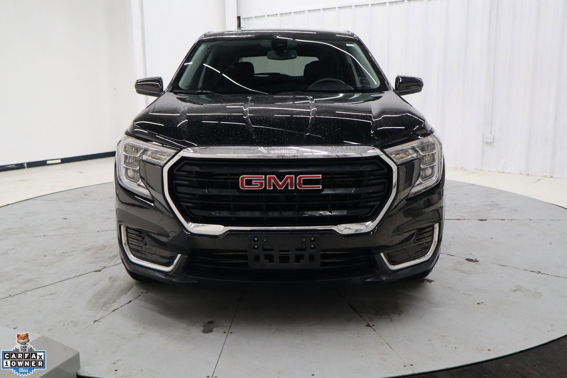 Used 2024 GMC Terrain SLE image 14